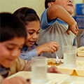 Chilean schoolchildren eating lunch
